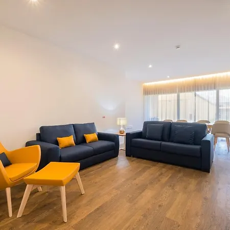 Casas Amarelas Azores بيت للعطل