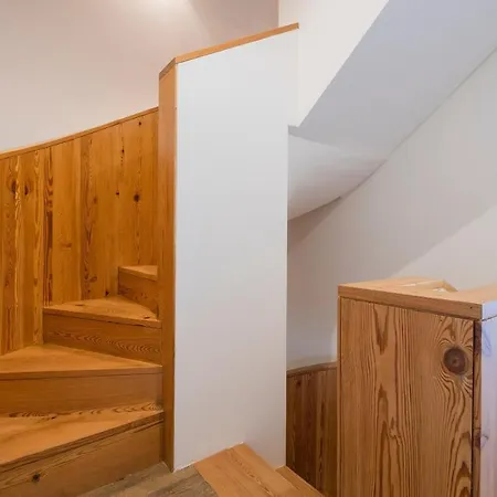 Casas Amarelas Azores * ポンタ・デルガダ