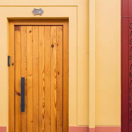 Casas Amarelas Azores Ponta Delgada (Sao Miguel)