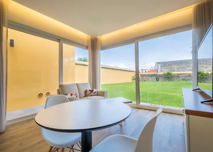 Casas Amarelas Azores